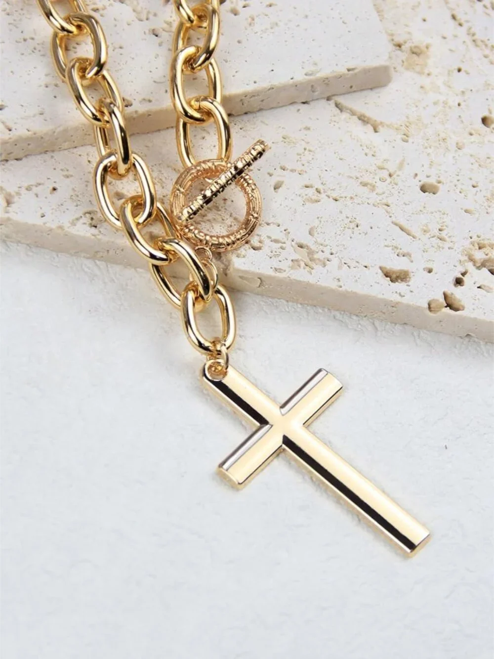 Chunky Gold Cross Necklace for Women Layered Necklace Retro Big Gold Cross Penda - Picture 5 of 6